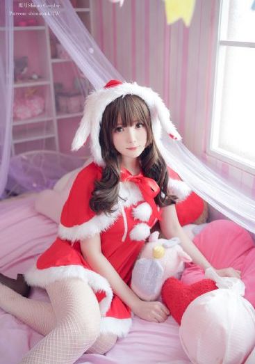 年轻的女闺蜜hd中文字幕电影